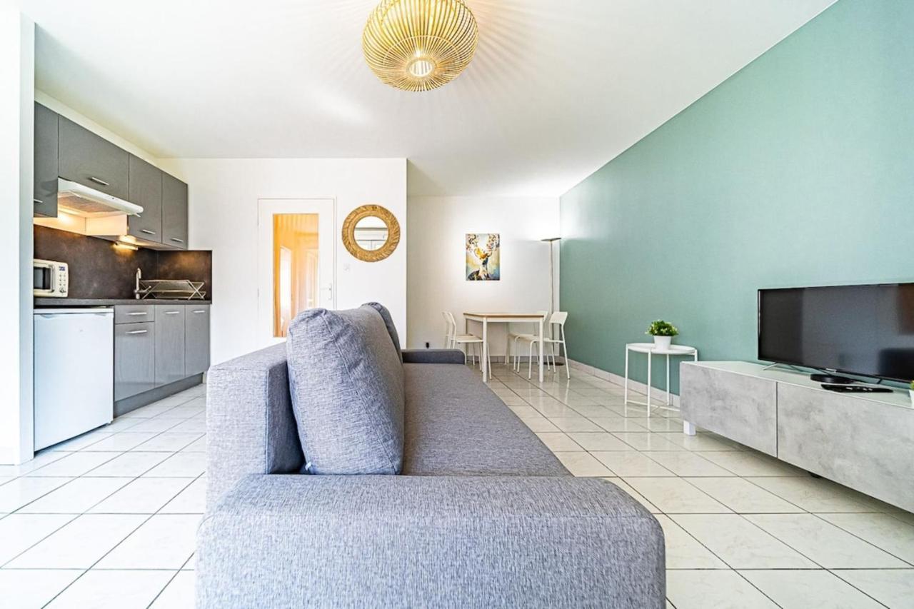 Appartement Cosy Avec Balcony And Garage-Charpennes Villeurbanne Zewnętrze zdjęcie