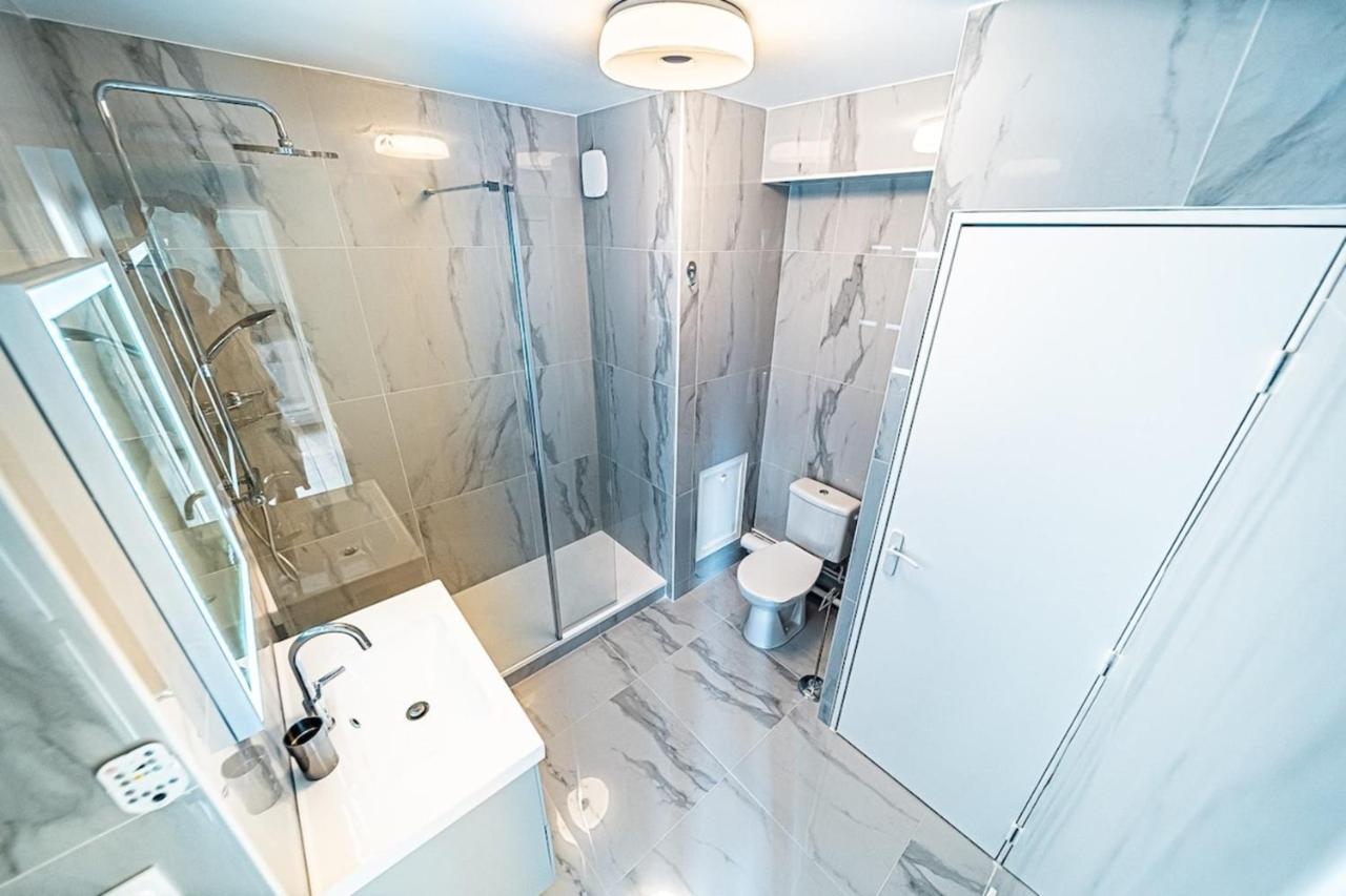 Appartement Cosy Avec Balcony And Garage-Charpennes Villeurbanne Zewnętrze zdjęcie